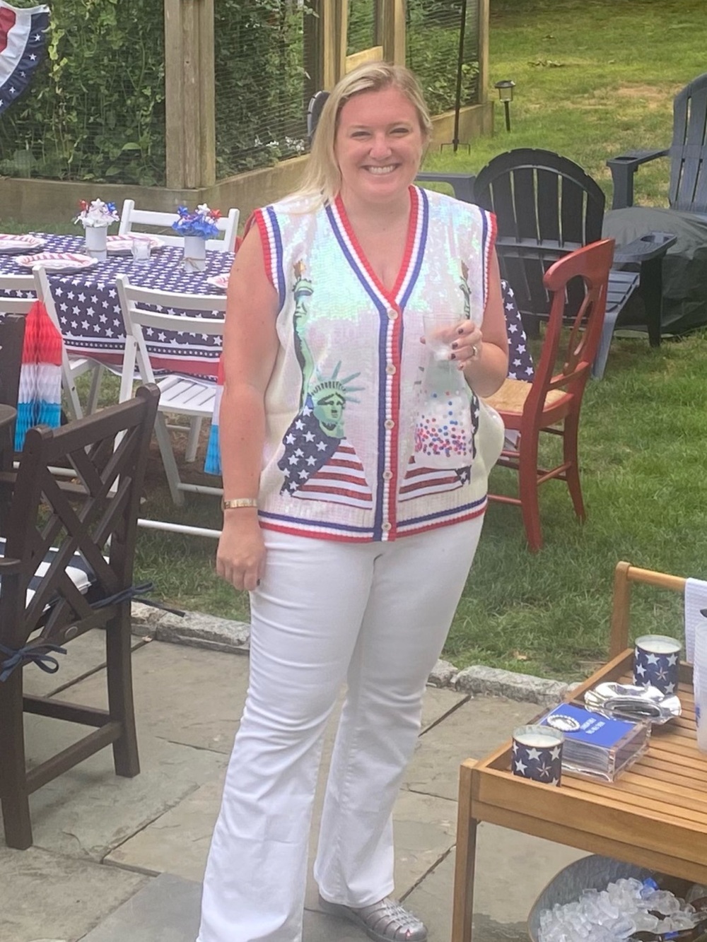 QUEEN OF SPARKLES Statue of Liberty Sweater Vest - Picture 7 of 7